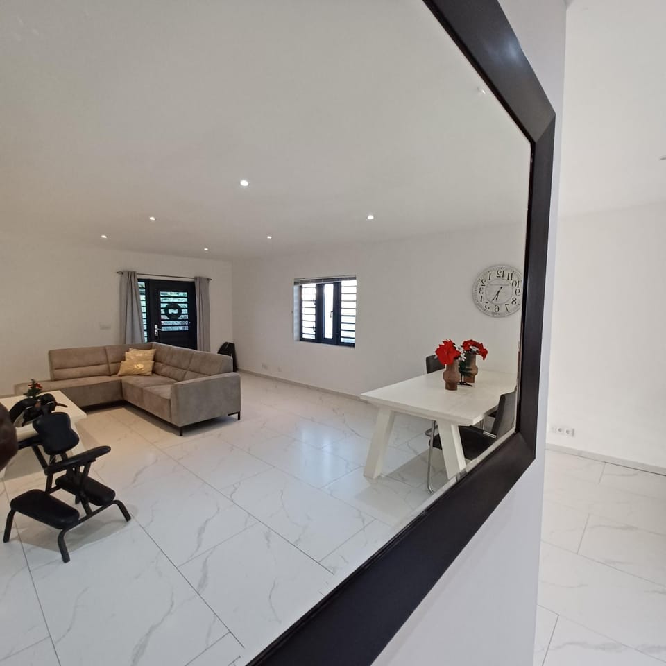 Flamingo Apartment - Regal Rentals Curacao Apartment in Curaçao