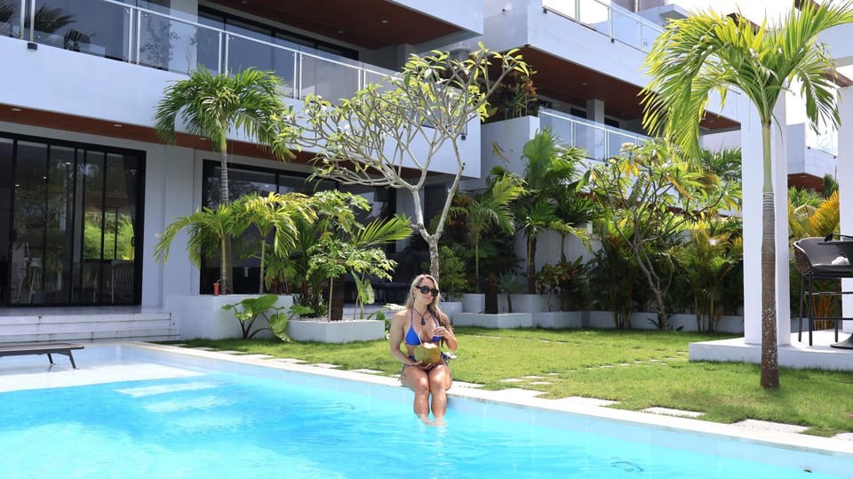 Property building, Spring, Day, People, Garden, Garden view, Pool view, Swimming pool, group of guests, sunbed