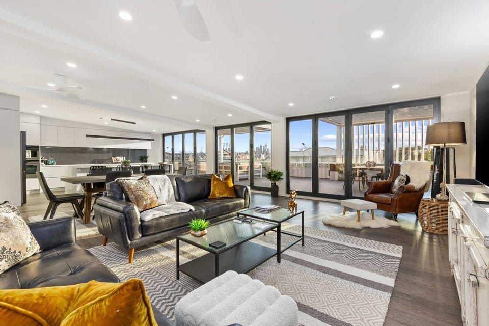 TV and multimedia, Living room, Photo of the whole room, air conditioner