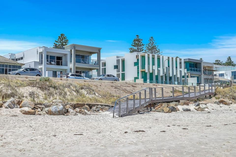 Property building, Beach