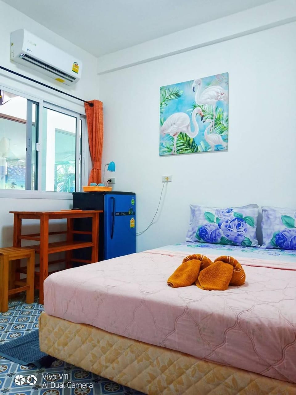 Bed, Bedroom, air conditioner