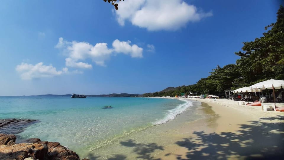 Nearby landmark, Beach