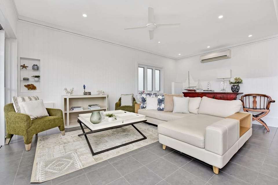 Salt and Serenity House in Nelson Bay