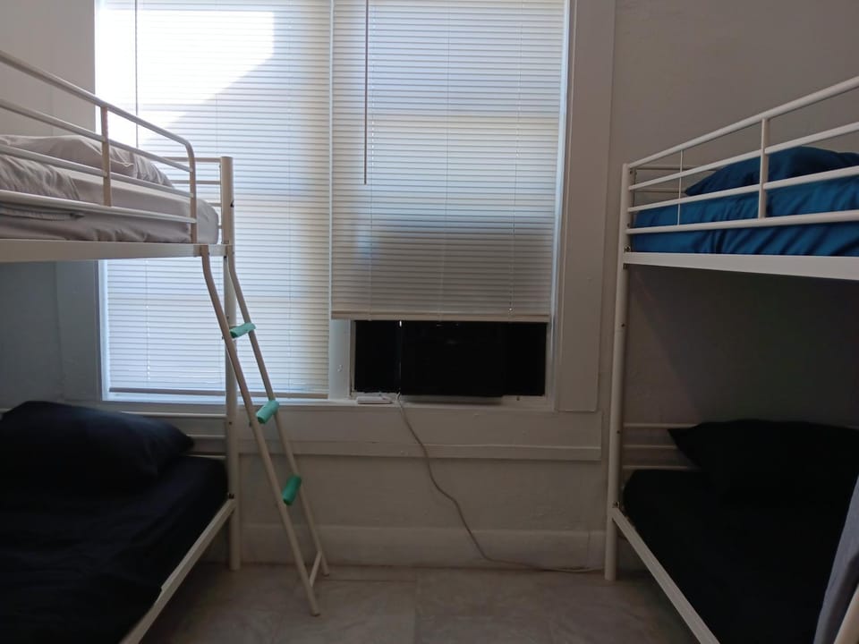 bunk bed, air conditioner