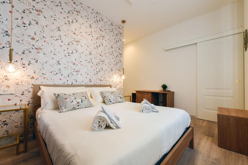 Bedroom, internet, internet, wardrobe