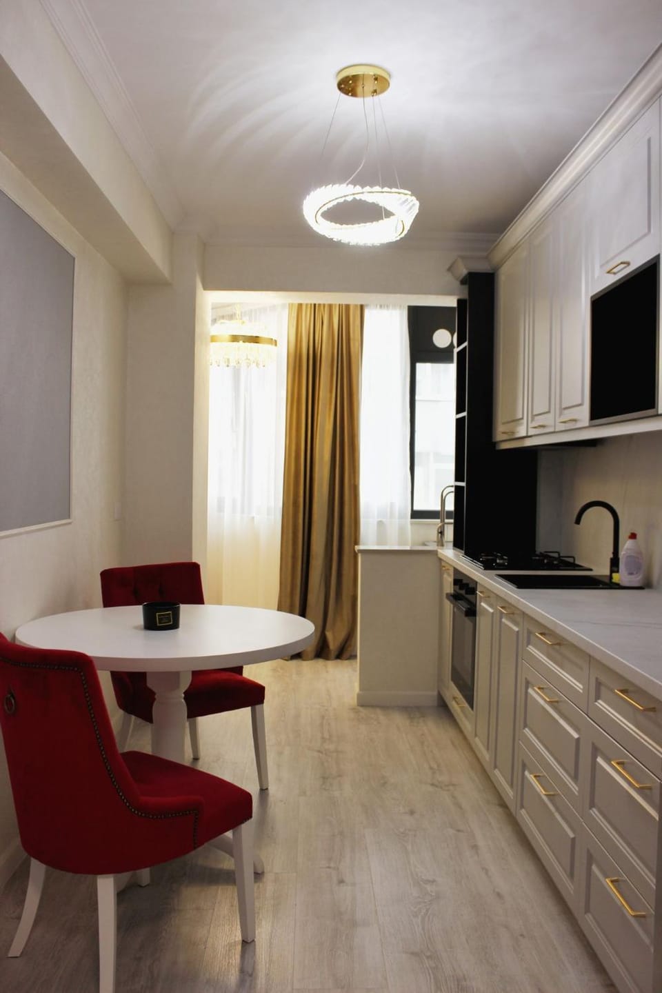 TV and multimedia, Kitchen or kitchenette, Dining area, minibar, stove