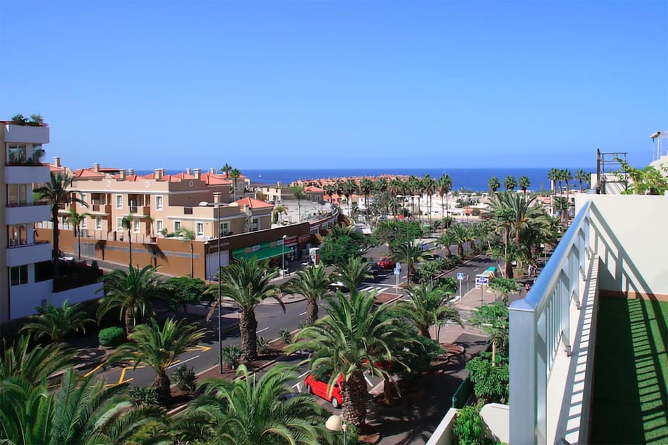Oceanview Sundeck San Remo Apartment with garage Apartment in Palm-Mar