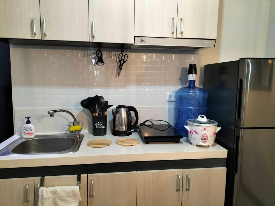 Spacious Minimalist Condo Apartment hotel in Lapu-Lapu City