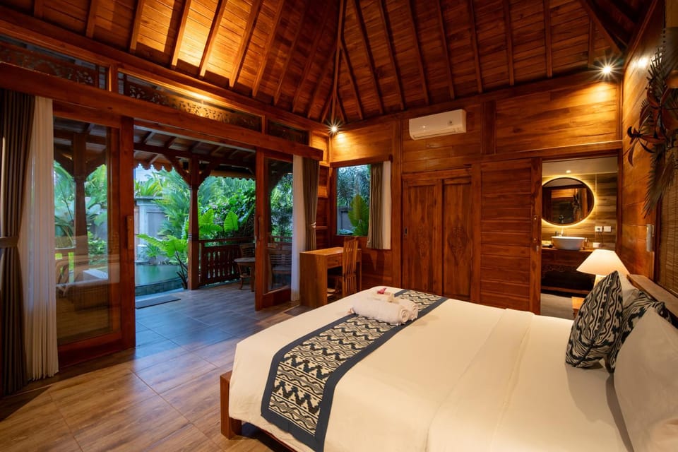Bed, Photo of the whole room, Bedroom, air conditioner