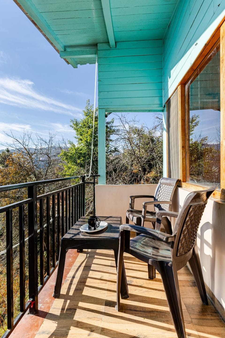 Cabin by The Woods - Mukteshwar - Authentic Forest Stay Cabin in Uttarakhand