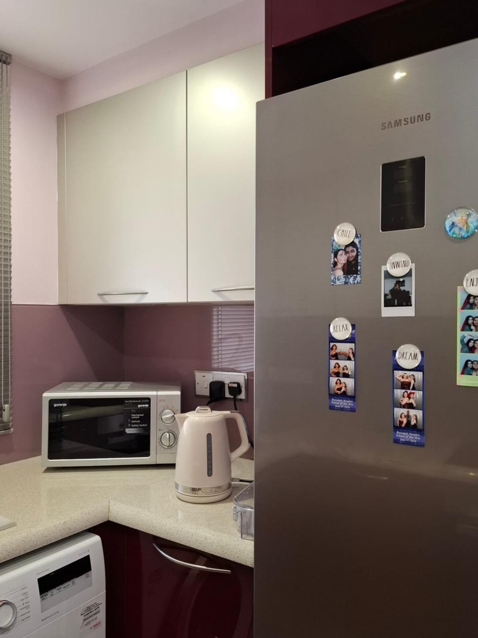 Coffee/tea facilities, Kitchen or kitchenette, dishwasher, oven, stove, toaster