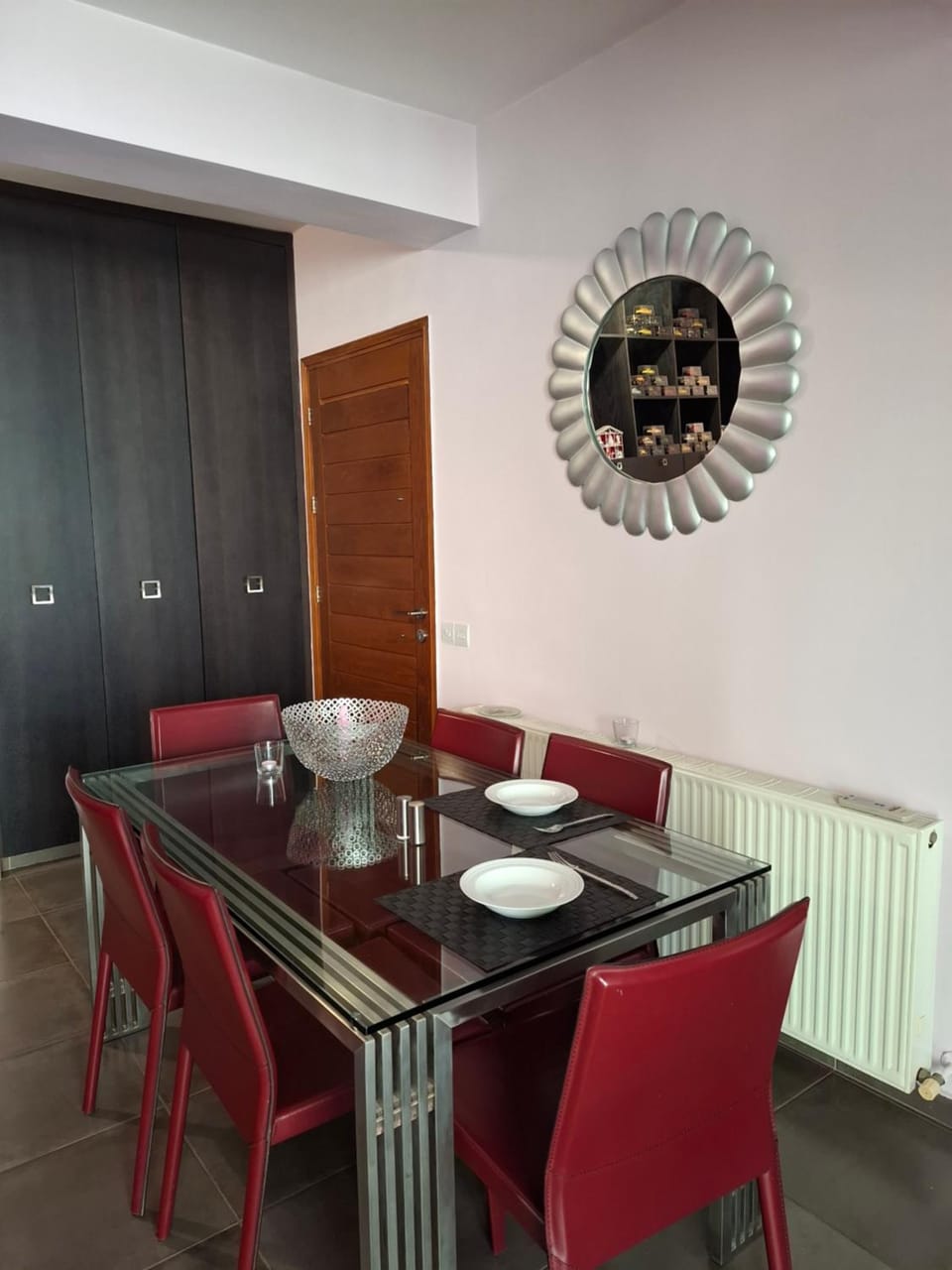 Seating area, Dining area