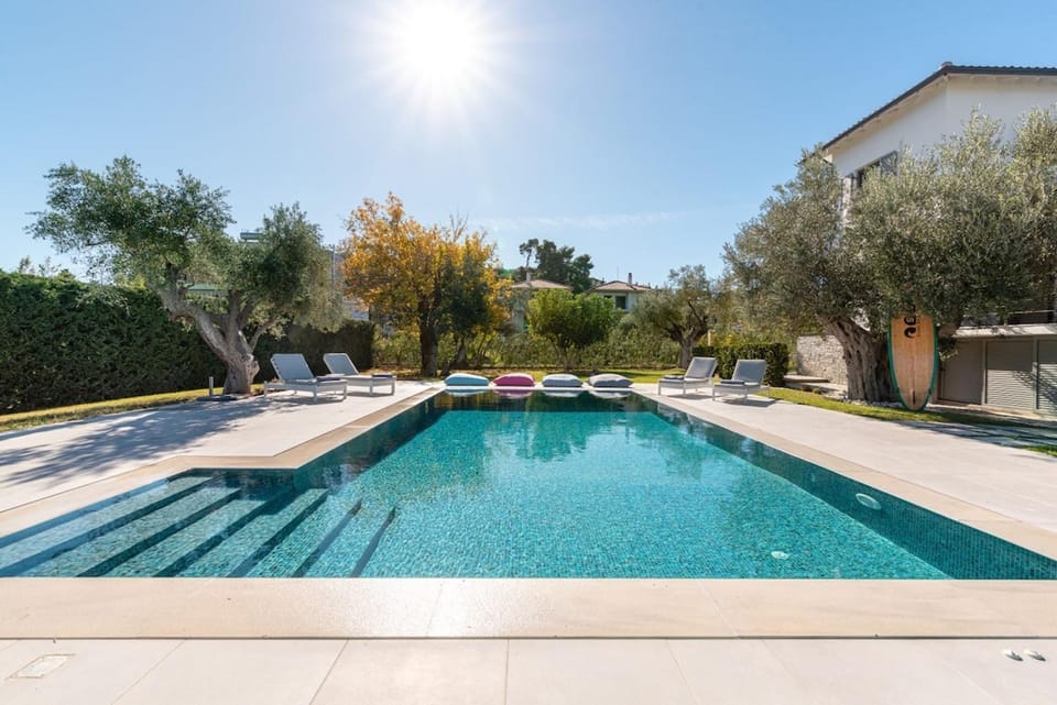 Day, Swimming pool, Swimming pool