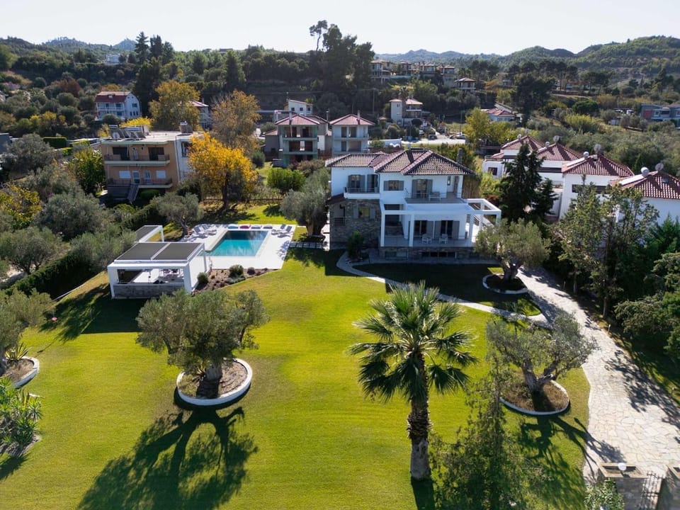 Property building, Bird's eye view