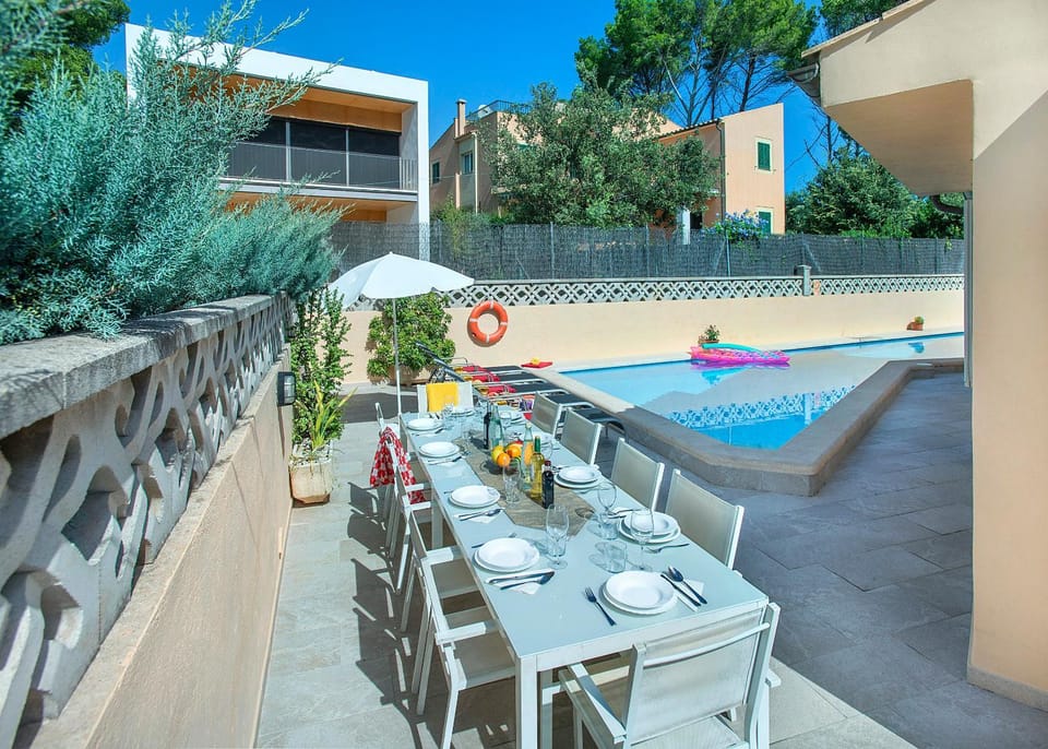 Patio, Balcony/Terrace, Dining area, Pool view, Swimming pool, sunbed