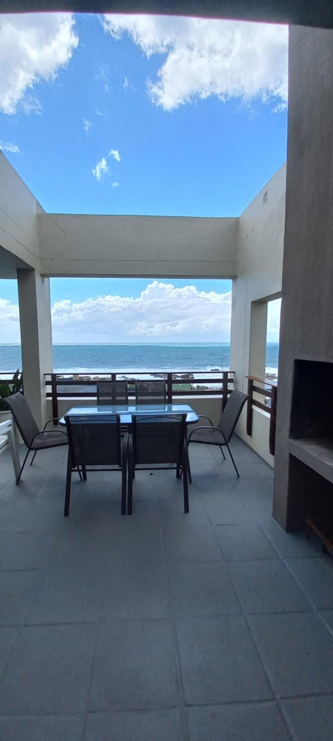 Patio, Natural landscape, View (from property/room), Balcony/Terrace, Living room, Seating area, Dining area, Sea view