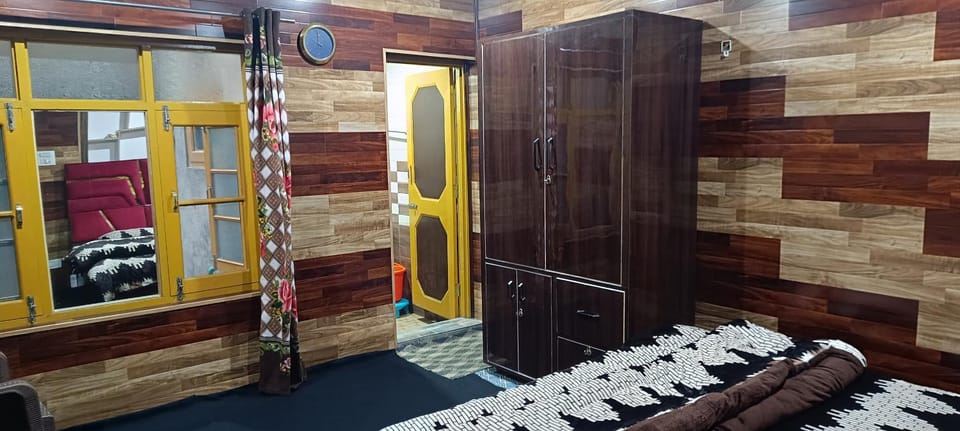 Bathroom, Bedroom, wardrobe
