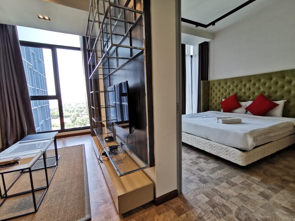 EXPRESSIONZ DESIGNER SUITES Host By AURORA PREMIUM STAY Apartment hotel in Federal Territory of Kuala Lumpur