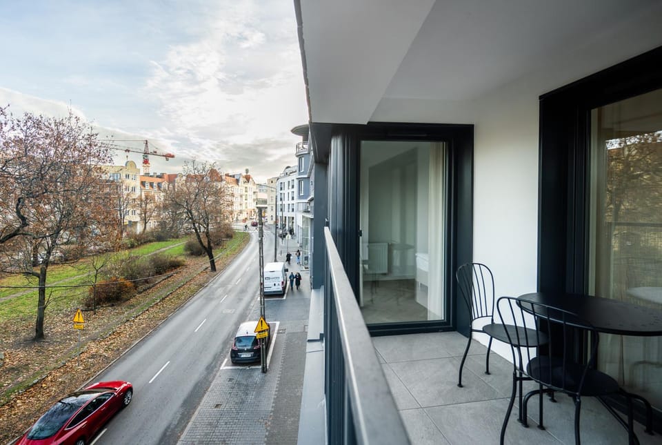 Day, Neighbourhood, View (from property/room), Balcony/Terrace