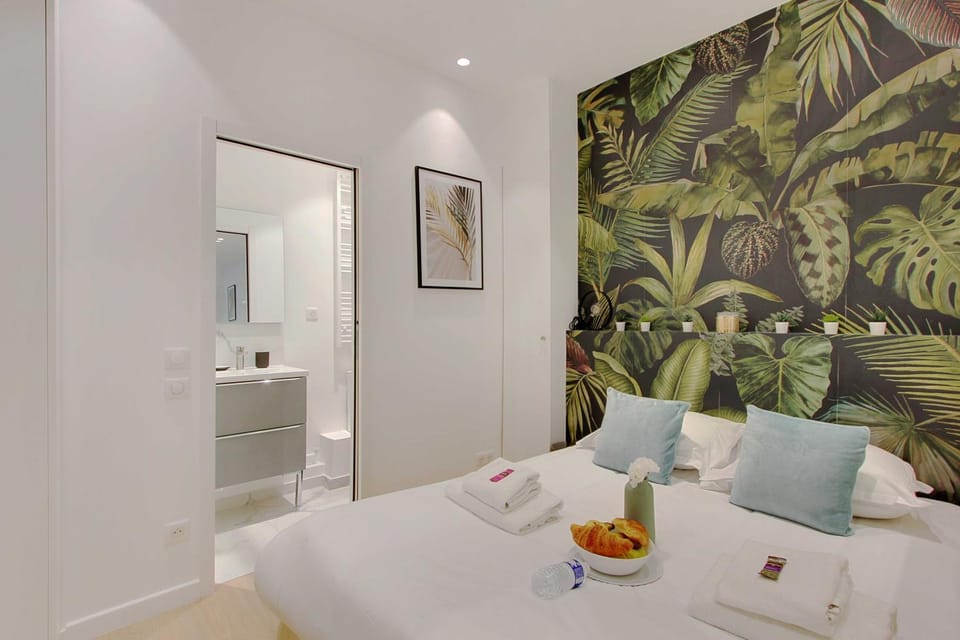Bathroom, Bedroom