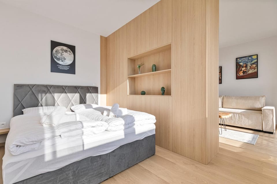 Bed, Photo of the whole room, Bedroom, towels, wardrobe