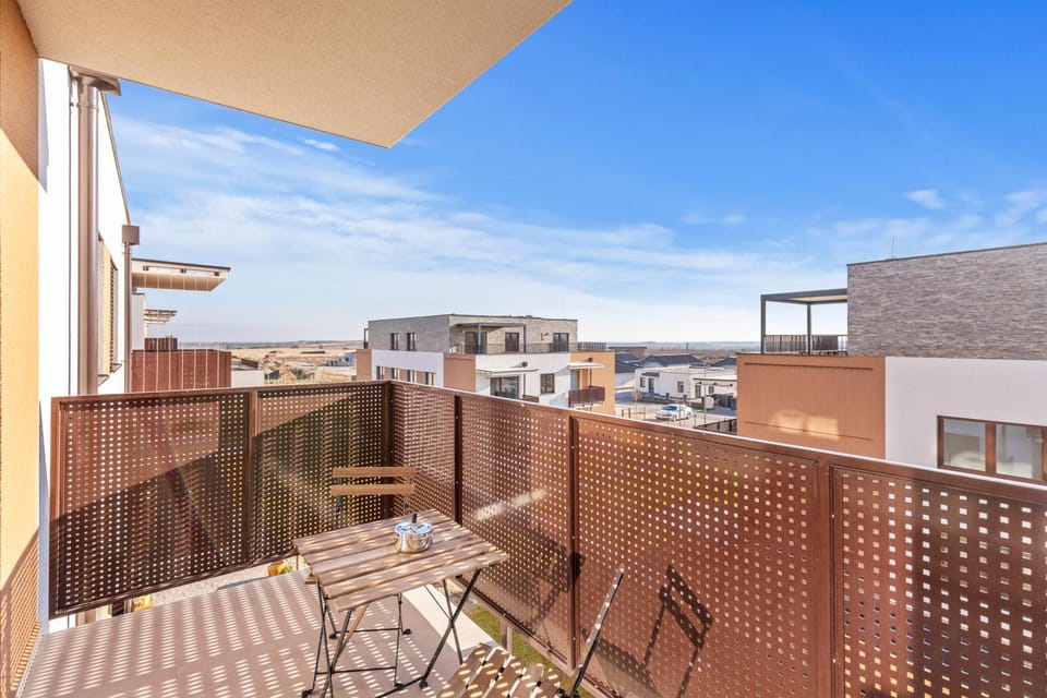 Patio, Day, View (from property/room), Balcony/Terrace, Dining area