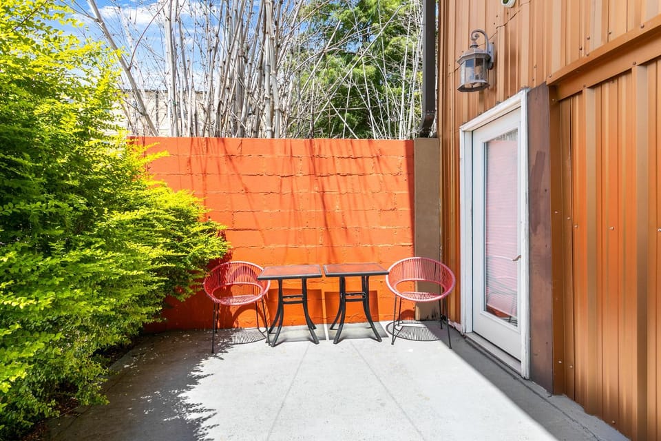 Property building, Balcony/Terrace