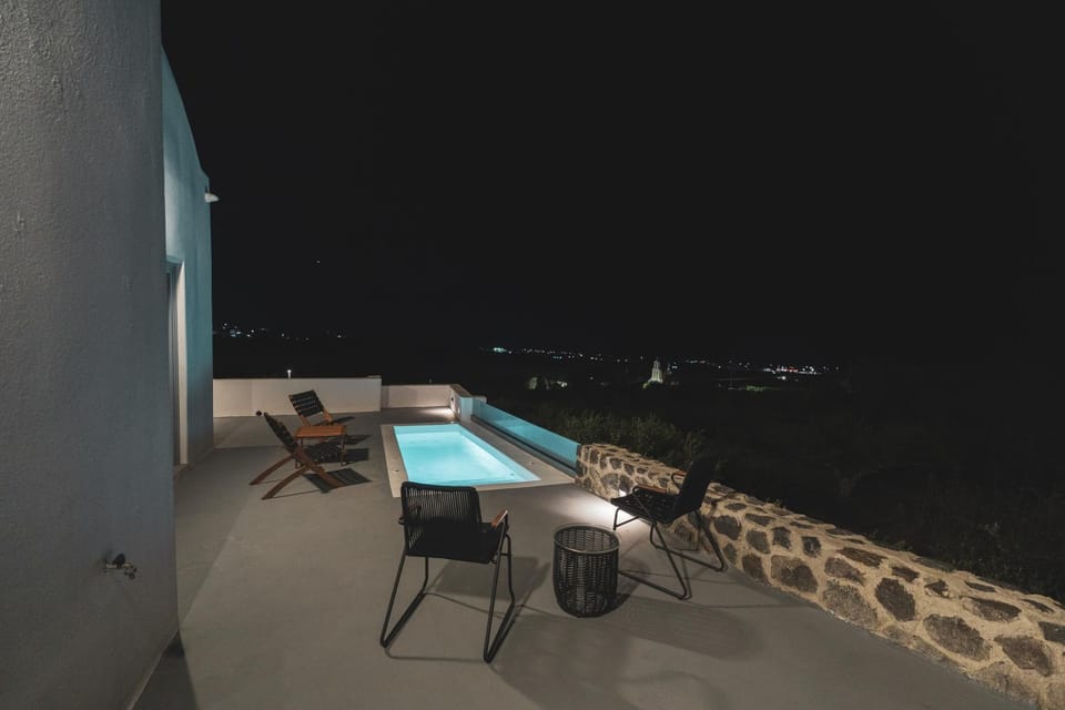 Night, Hot Tub, Balcony/Terrace