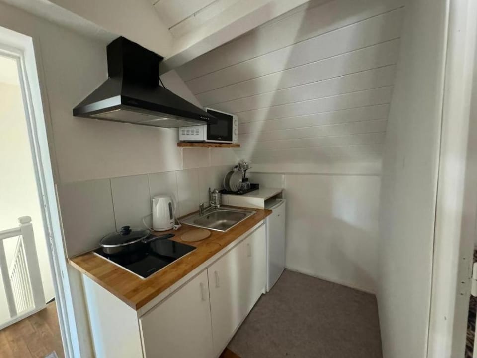 Oliasi Poissy Bed and Breakfast in Poissy