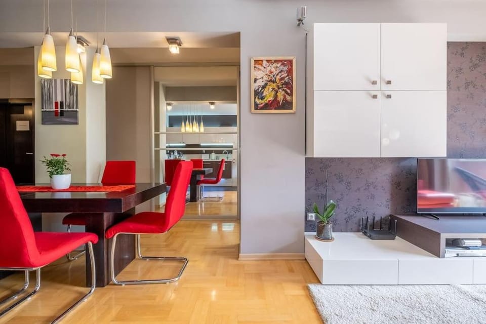 iLonka's Home 1 BDR with Workspace and Terrace Apartment in Sofia