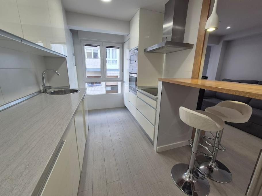 124C Apartamento 2 dormitorios by R2R Consulting Apartment in Gijón