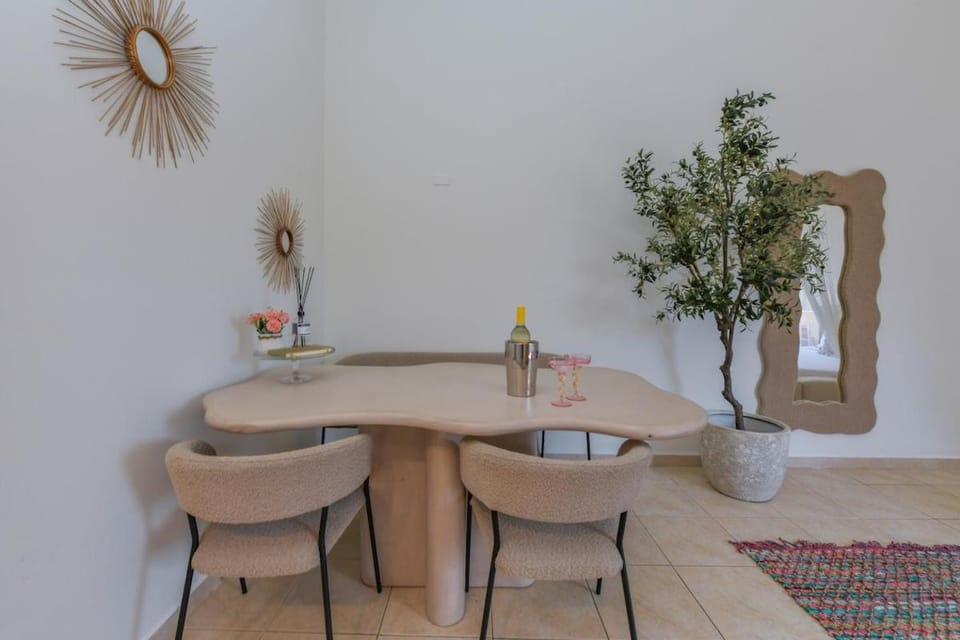 Moderne Studio Palm dichtbij de zee met zwembad Apartment in Oranjestad
