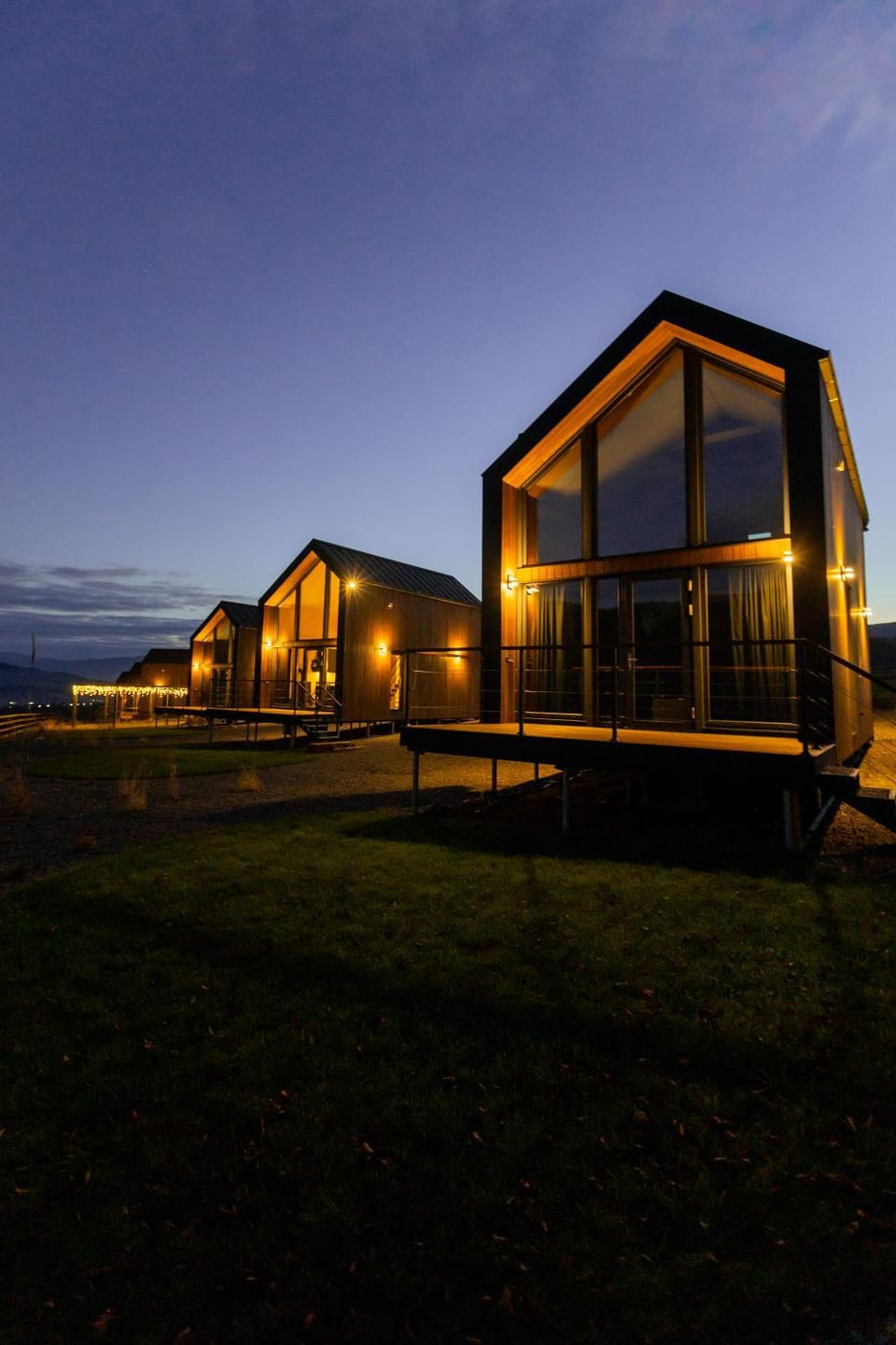 Property building, Night, Natural landscape, Balcony/Terrace, On site