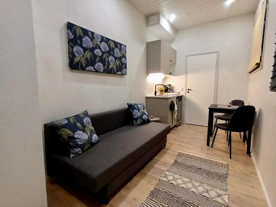 Uusi miniasunto Hiukkavaarassa ilmaisella pysäköinnillä Apartment in Finland
