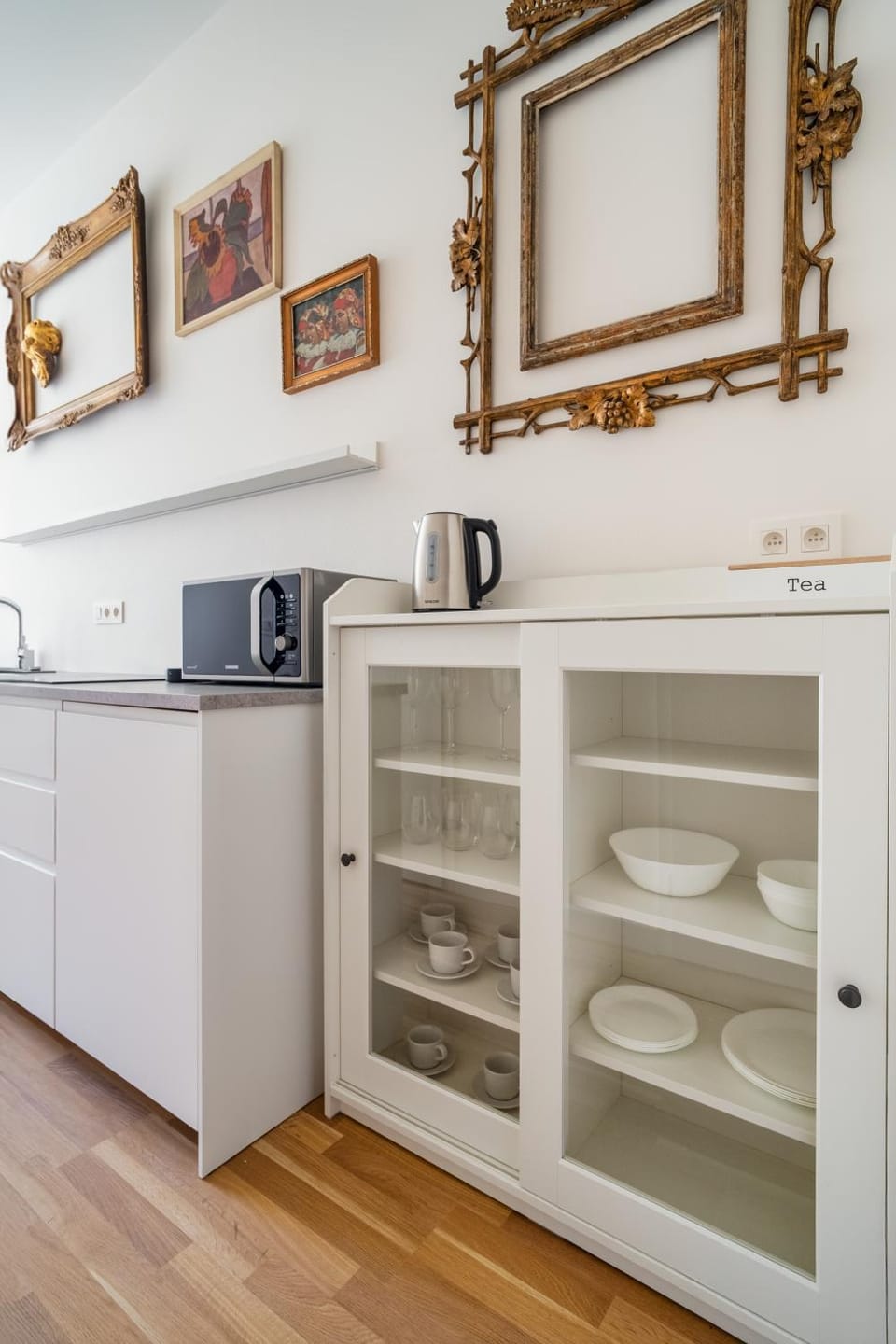 Coffee/tea facilities, Kitchen or kitchenette, dishwasher