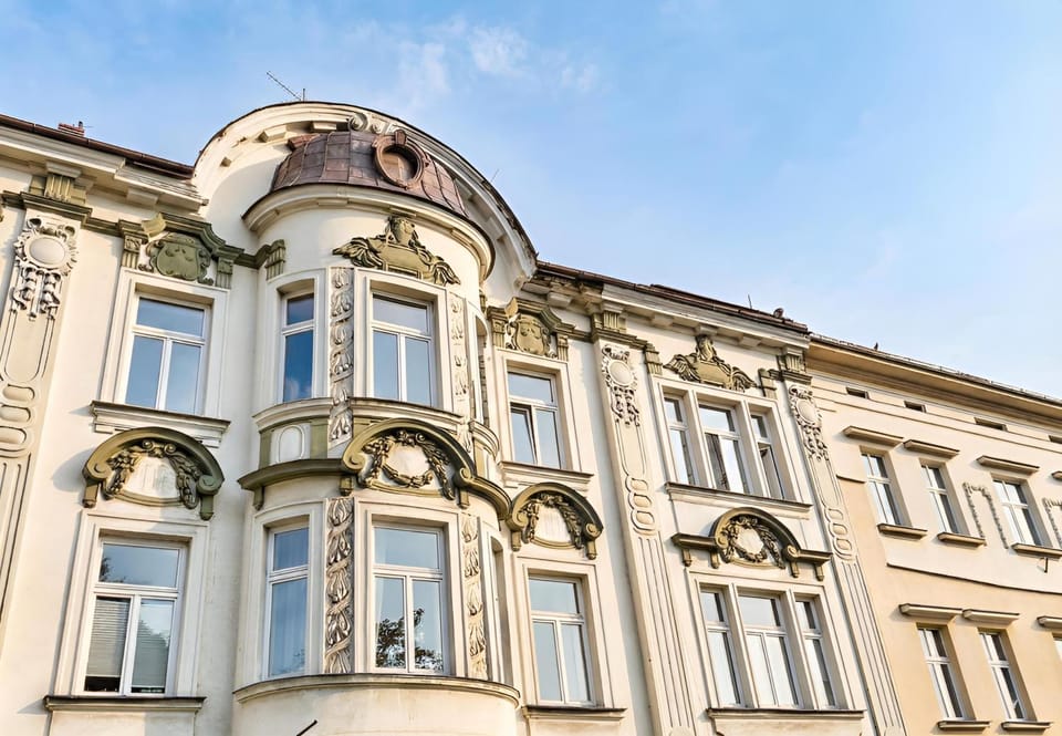 Property building, Facade/entrance