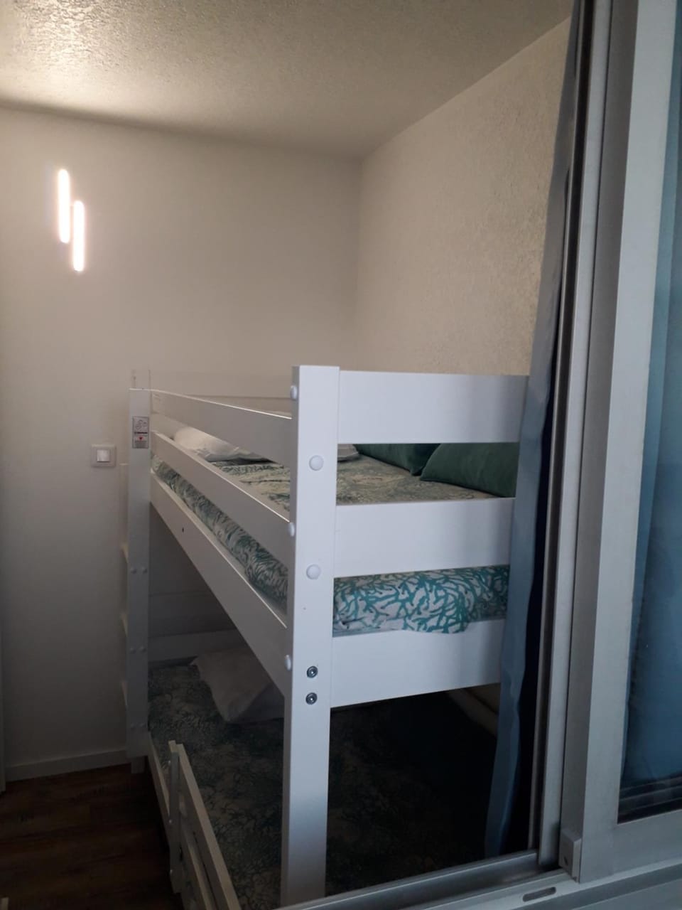 bunk bed