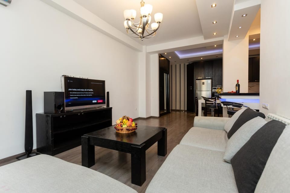 Communal lounge/ TV room, Evening entertainment