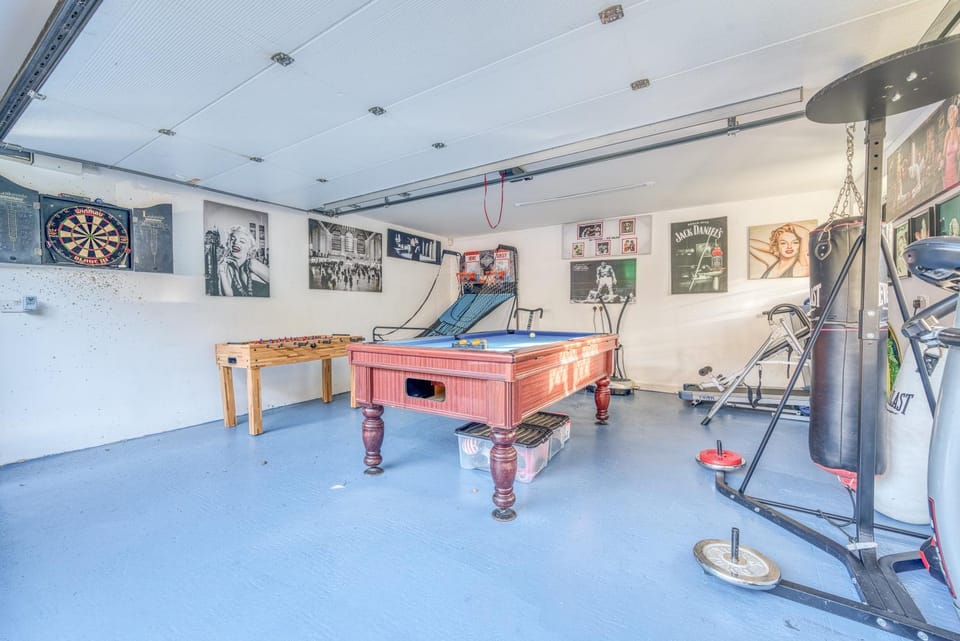Game Room, Table tennis, Fitness centre/facilities