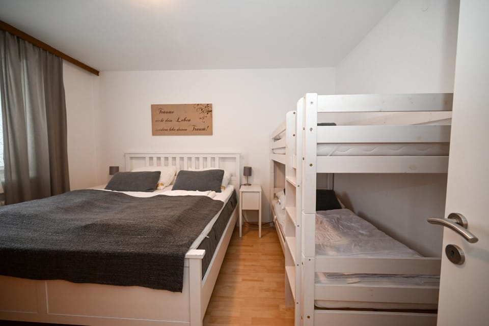 Bed, bunk bed