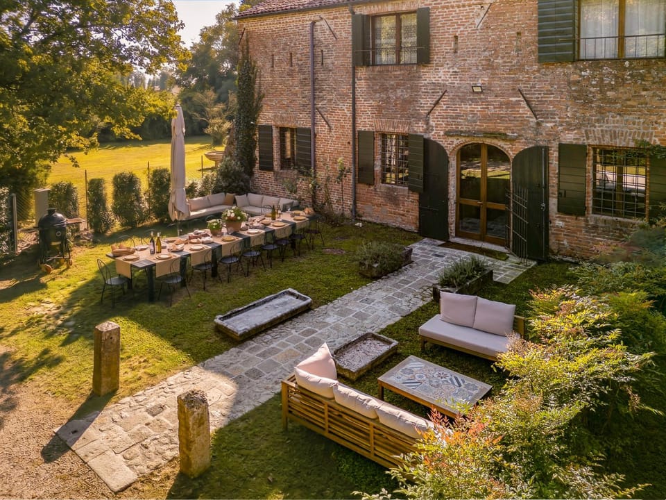 Villa Country Mansion 8500SquareFeet Villa in Veneto