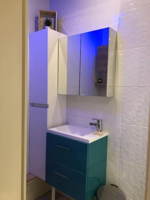 Lion d'or 23 - Chambre meublée et équipée en centre-ville Apartment in Montluçon