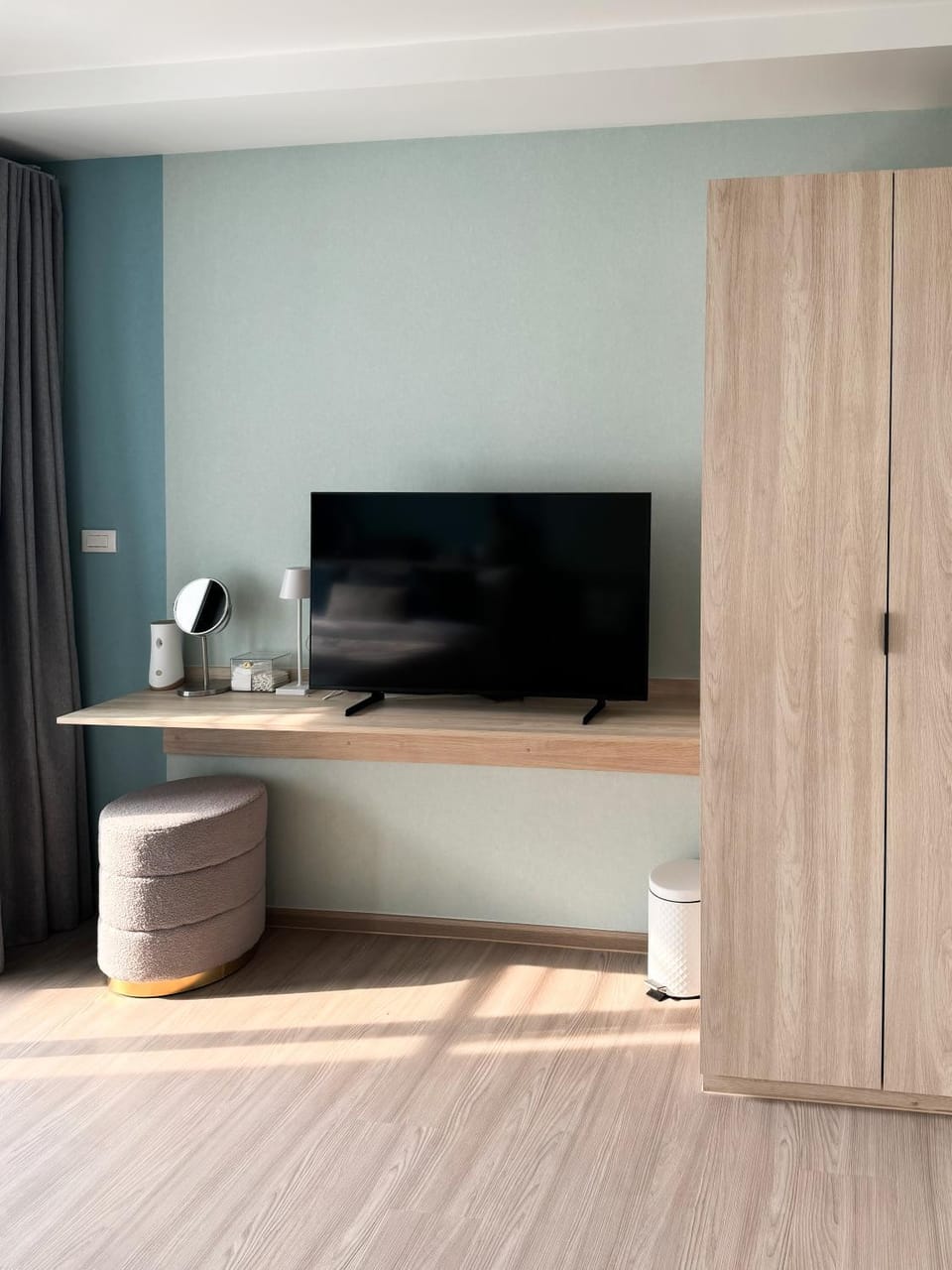 Communal lounge/ TV room, Decorative detail