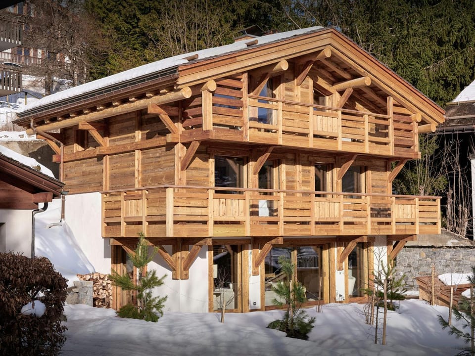 Property building, Winter