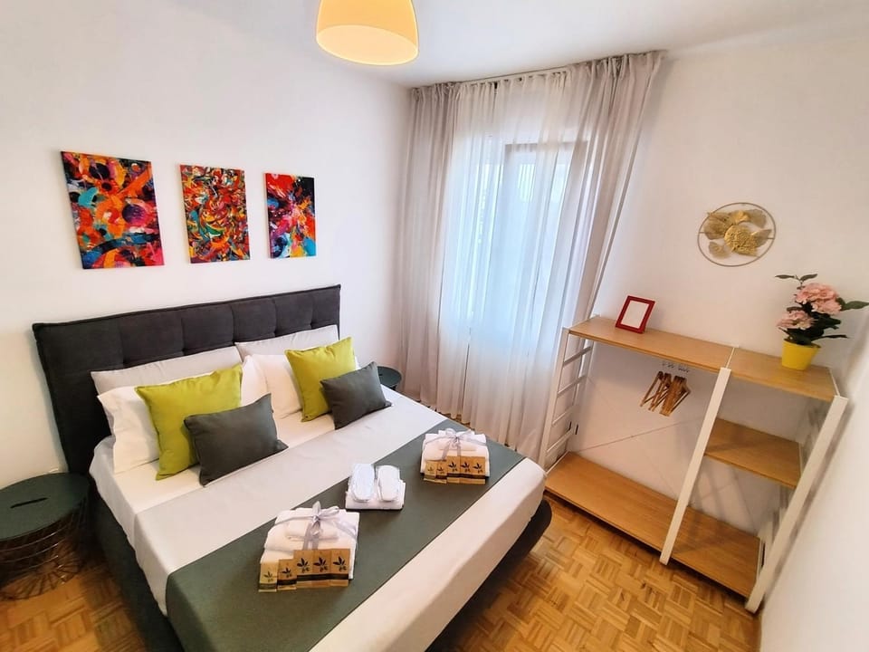 Living room, Bedroom