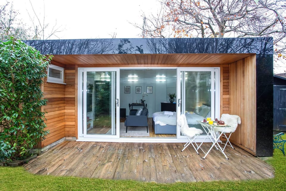 Property building, Garden, Garden view