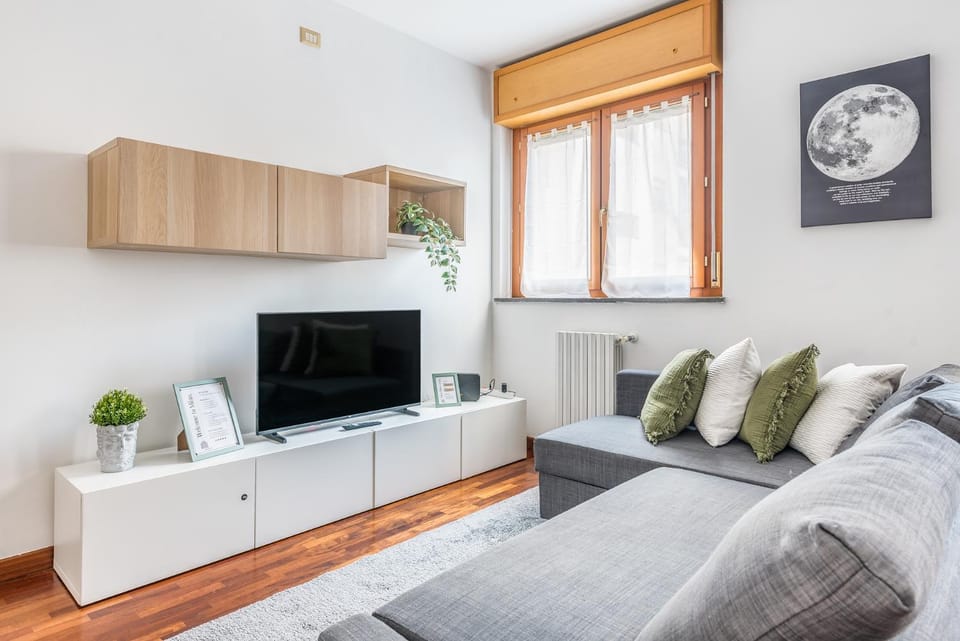 Communal lounge/ TV room, TV and multimedia, Living room, Seating area