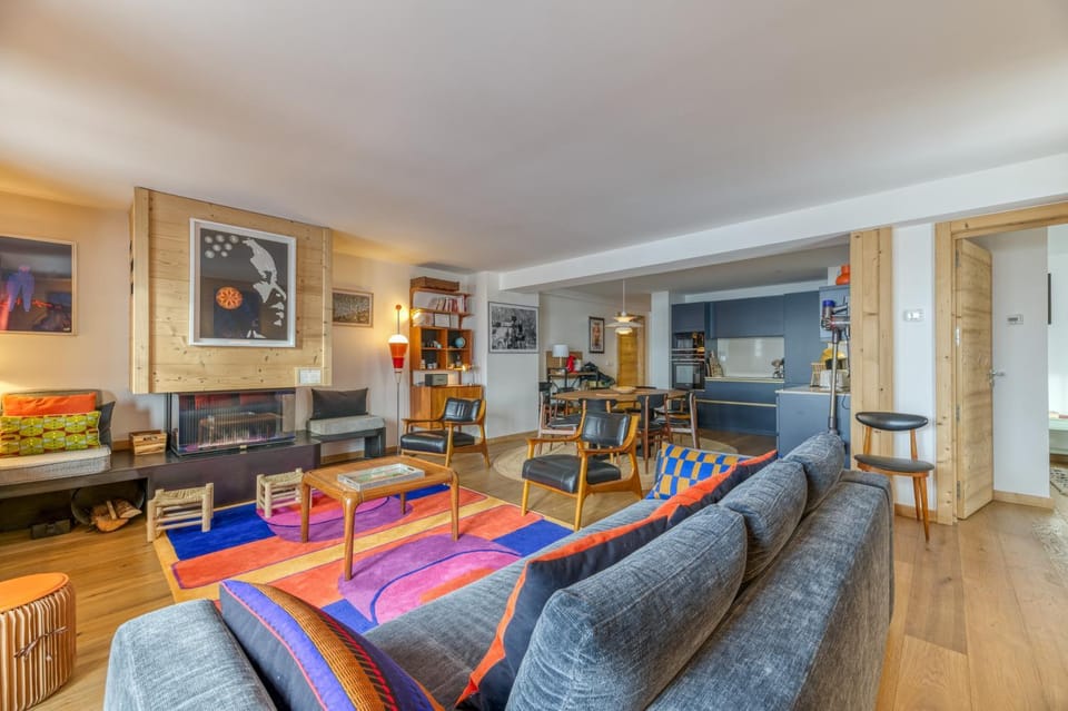 Property building, Living room