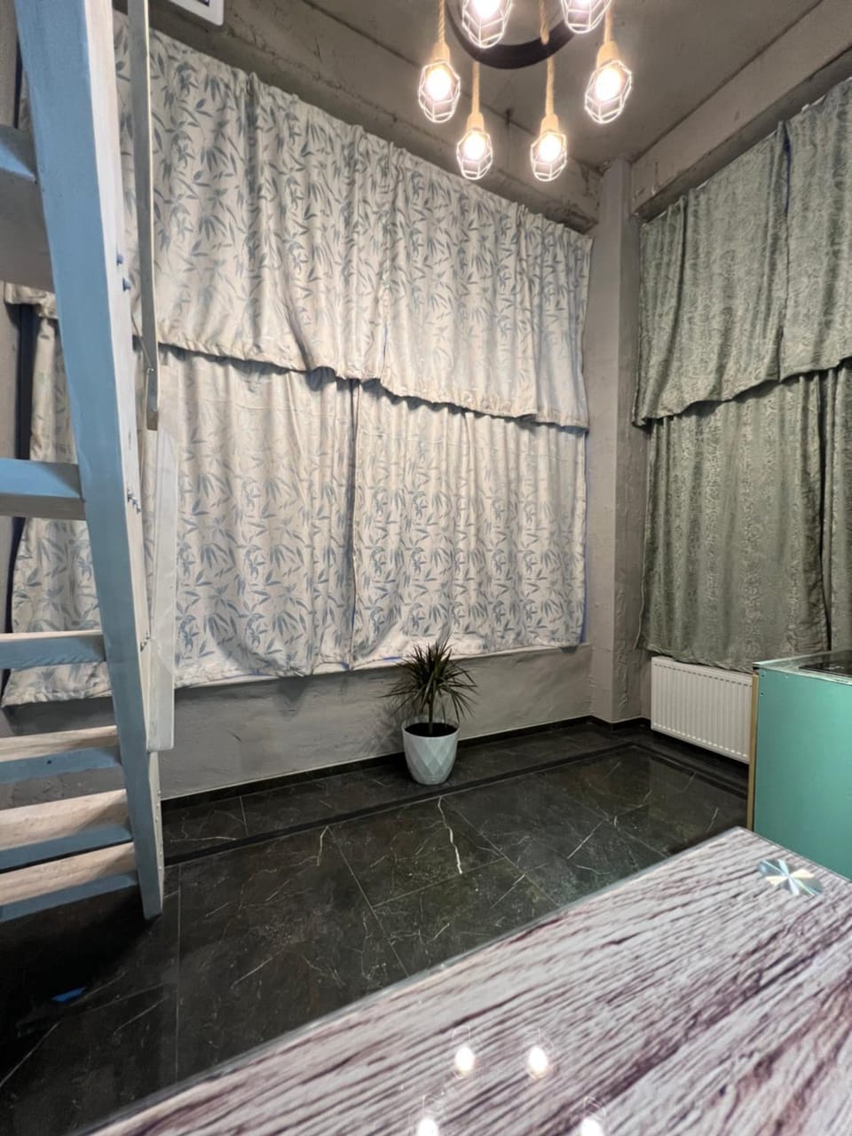 Mirotadze H10 Apartment in Tbilisi, Georgia