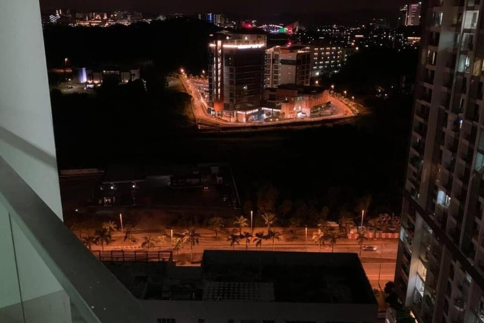 APEX TOWER Cybersquare Cyberjaya high speed wifi & Free Parking BY NSB Apartment in Selangor, Malaysia